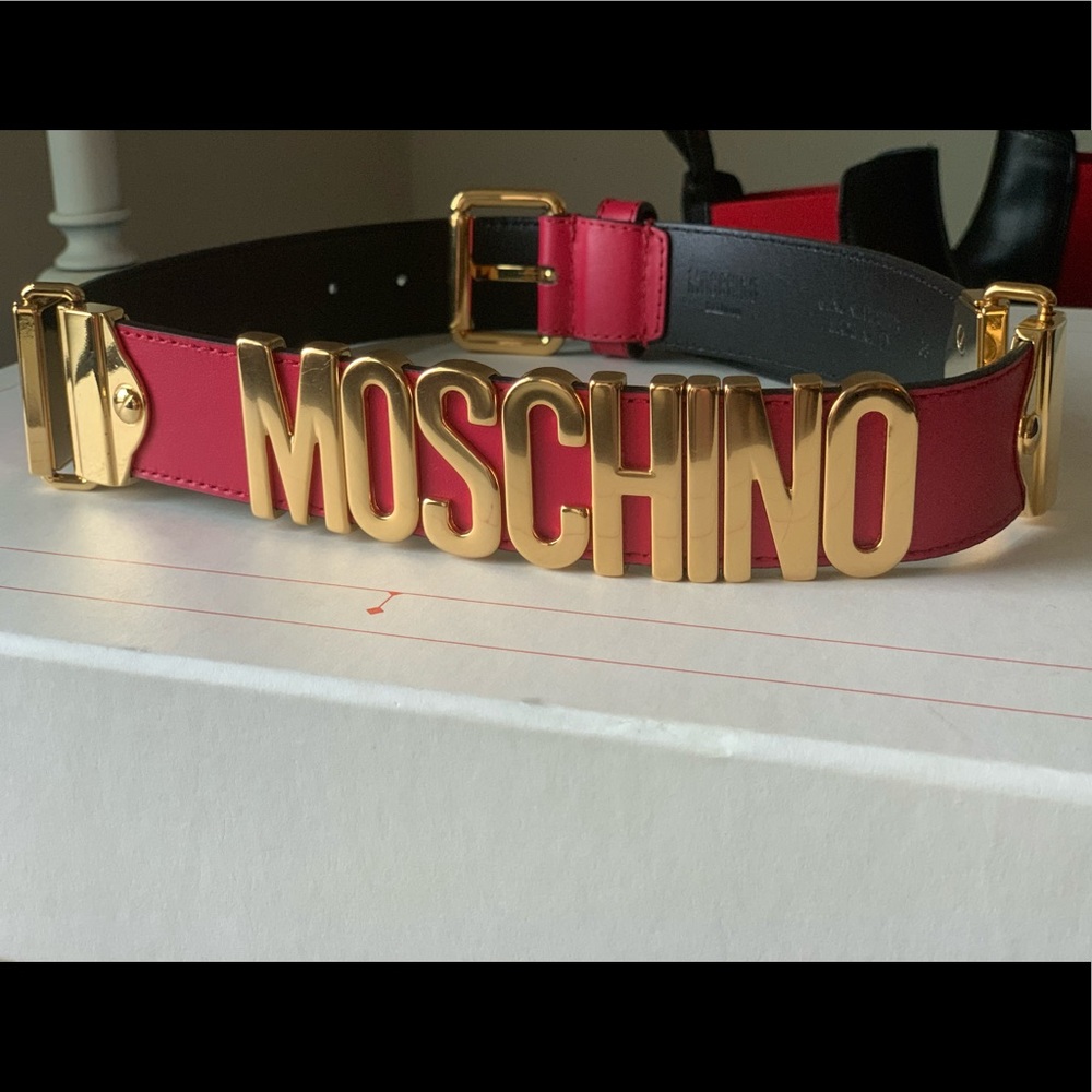 Moschino high waist belt